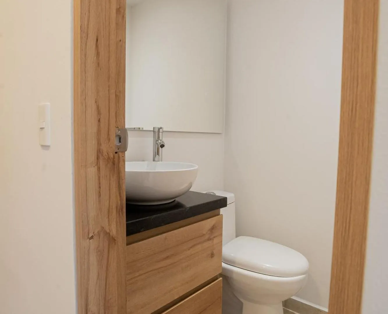 Elegant Apt In Laureles The Best Area In Medellin Colombia